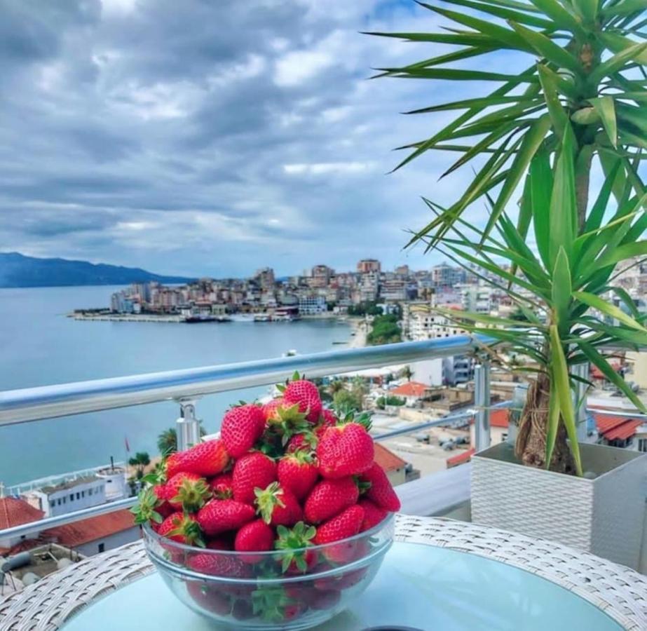 Luxury King And Queen Apartment For Royal Holiday Саранде Екстериор снимка
